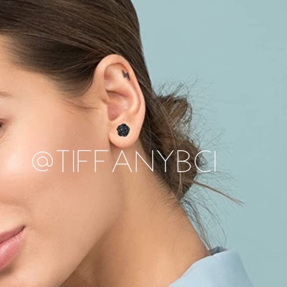 Black Rose Flat Back Earrings - Picture 2 of 4